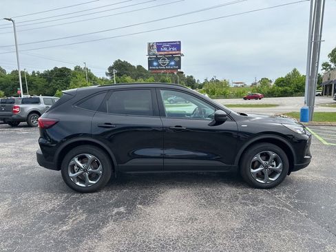 Used 2025 Ford Escape ST-Line AWD/4WD image 2