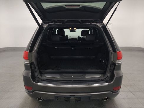 Used 2018 Jeep Grand Cherokee Overland AWD/4WD image 29