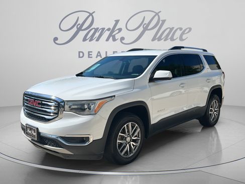 Used 2018 GMC Acadia SLE AWD/4WD image 1