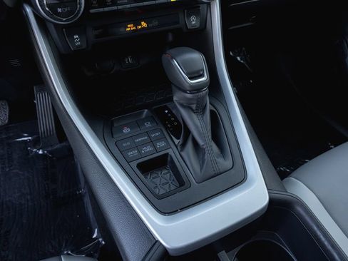 Certified 2025 Toyota RAV4 XLE Premium AWD/4WD image 17