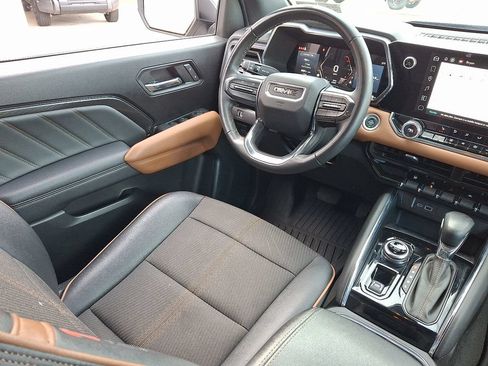 Used 2024 GMC Canyon AT4 AWD/4WD image 15