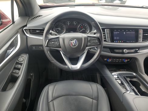 Used 2022 Buick Enclave Essence w/ Sport Touring Edition FWD image 18