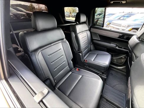 Used 2024 Hyundai Santa Fe Calligraphy image 17