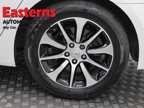Used 2017 Acura TLX FWD image 33