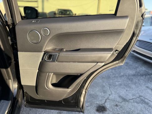 Used 2016 Land Rover Range Rover Sport HSE image 23