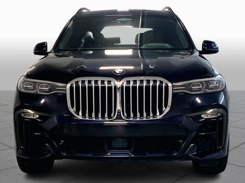 Used 2019 BMW X7 xDrive50i w/ M Sport Package image 3