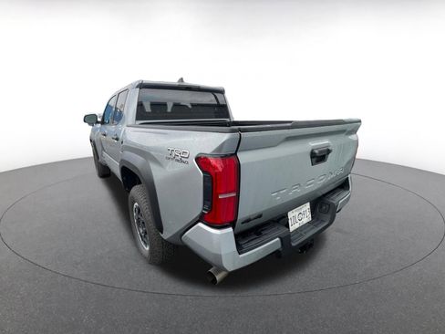 Used 2024 Toyota Tacoma TRD Off-Road image 4