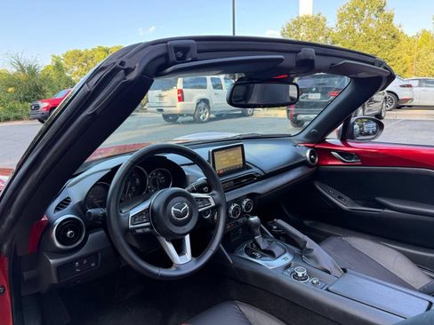 Used 2016 MAZDA MX-5 Miata Grand Touring RWD image 16