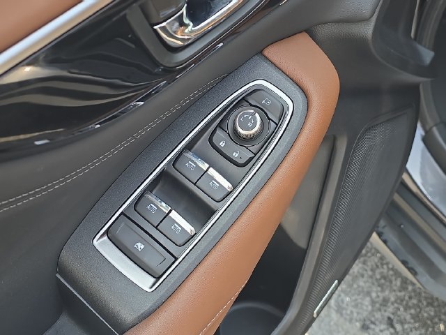 Used 2020 Subaru Outback Touring XT AWD/4WD image 10