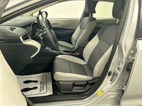 Used 2024 Toyota Corolla LE image 9