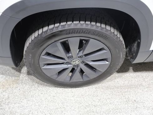 Used 2022 Volkswagen Taos S FWD image 9