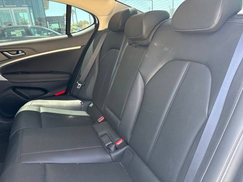 Used 2023 Genesis G70 2.0T AWD/4WD image 4