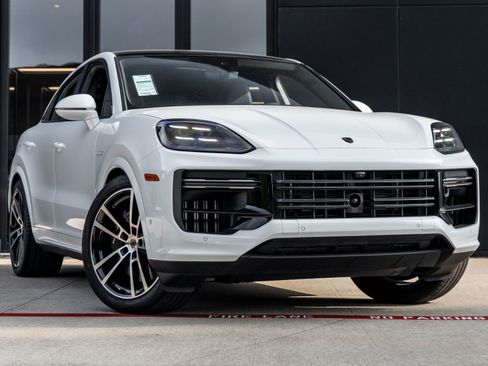 New 2025 Porsche Cayenne Turbo AWD/4WD image 6