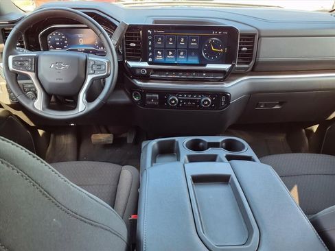 Used 2024 Chevrolet Silverado 1500 RST w/ Dark Appearance Package image 17