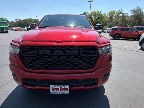 New 2026 RAM 1500 Express AWD/4WD image 8