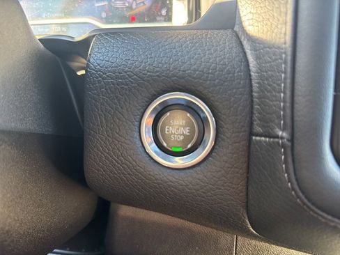 Used 2023 GMC Yukon Denali image 22