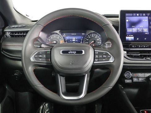 Used 2024 Jeep Compass Trailhawk image 30