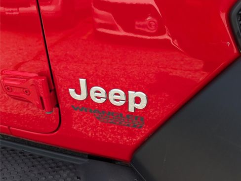 Used 2020 Jeep Wrangler Unlimited Sport S AWD/4WD image 9