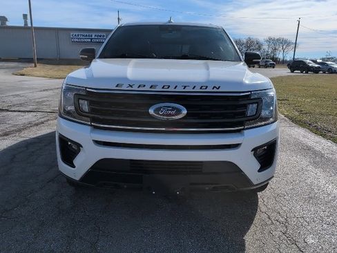 Used 2021 Ford Expedition Limited image 3