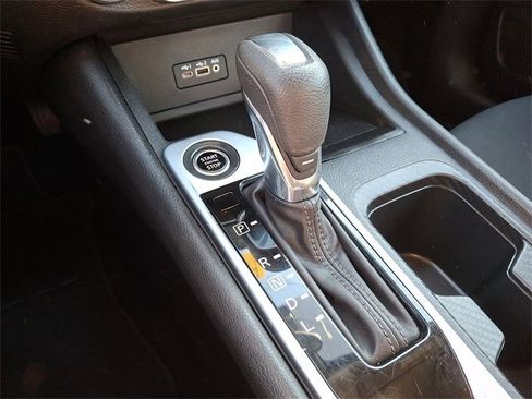 Used 2023 Nissan Sentra SV image 15