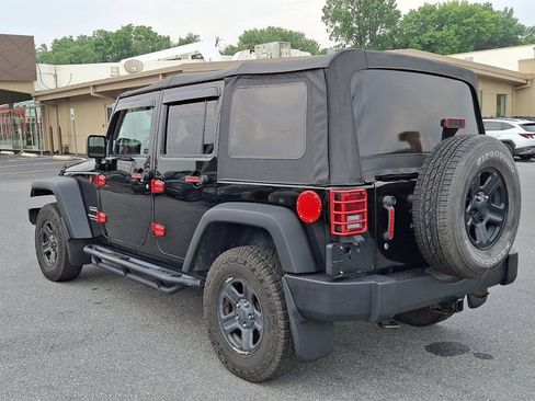 Used 2017 Jeep Wrangler Unlimited Sport w/ Max Tow Package AWD/4WD image 6