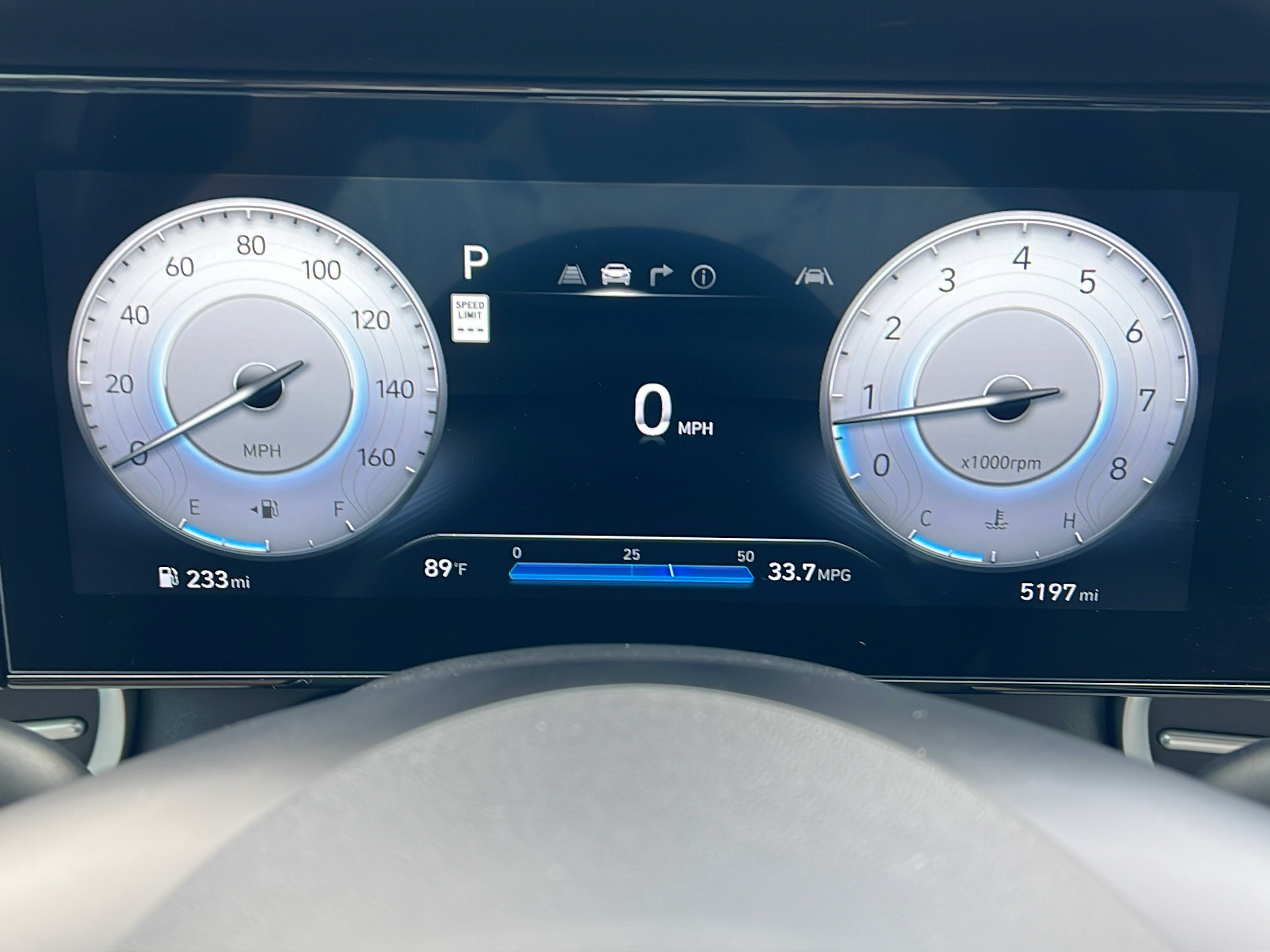 Certified 2025 Hyundai Elantra Limited FWD image 28