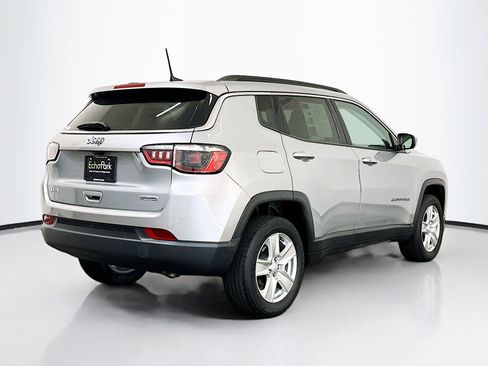 Used 2022 Jeep Compass Latitude image 9