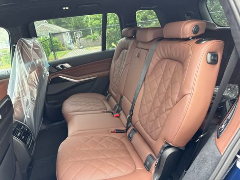 New 2026 BMW X7 xDrive40i w/ M Sport Package image 15
