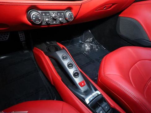 Used 2018 Ferrari 488 Spider image 11