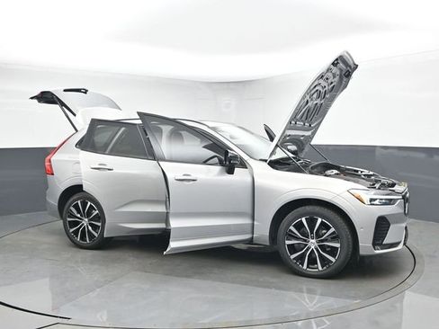 Used 2024 Volvo XC60 B5 Plus w/ Protection Package Premier image 51