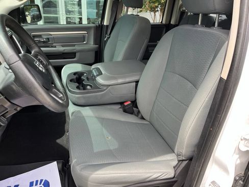 Used 2016 RAM 1500 Classic SLT AWD/4WD image 5