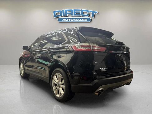 Used 2020 Ford Edge Titanium w/ Equipment Group 301A FWD image 4