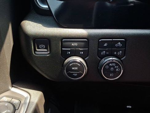 Used 2023 Chevrolet Silverado 1500 RST w/ Convenience Package II AWD/4WD image 26