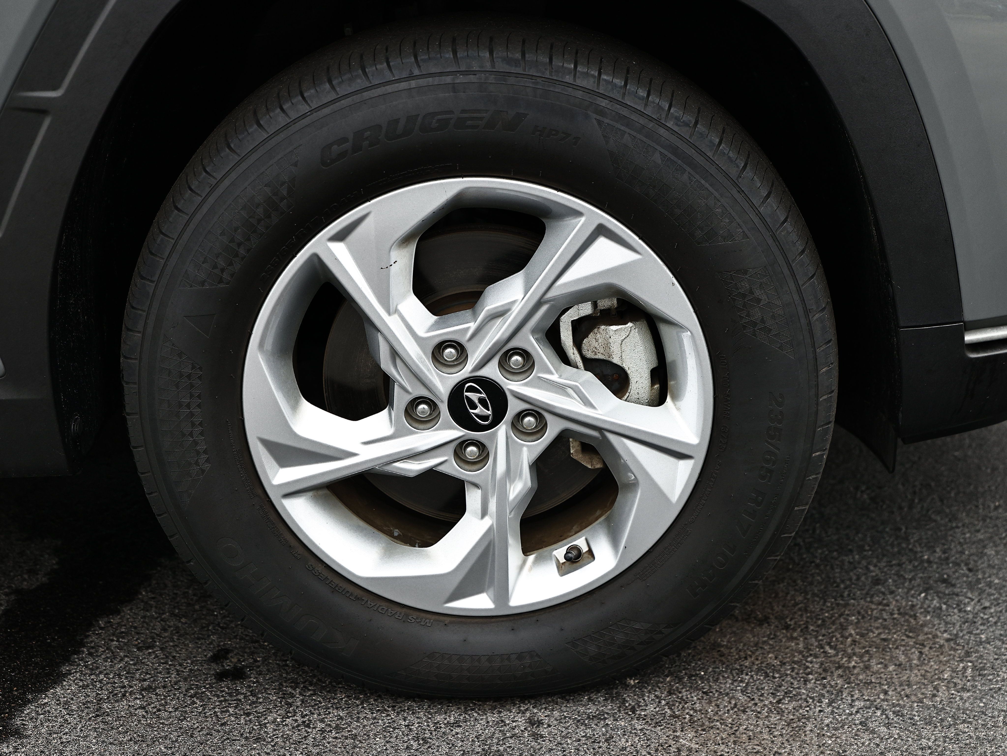Used 2024 Hyundai Tucson SE AWD/4WD image 4