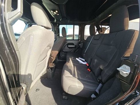 Used 2021 Jeep Wrangler Unlimited Sport image 15