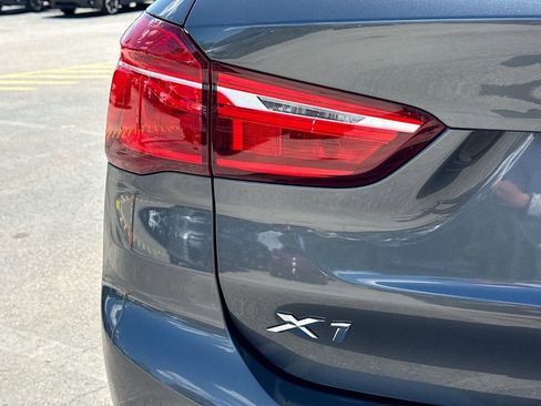 Used 2022 BMW X1 sDrive28i w/ Convenience Package FWD image 10