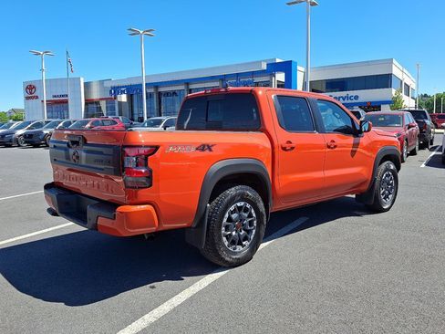 Used 2025 Nissan Frontier PRO-4X AWD/4WD image 6