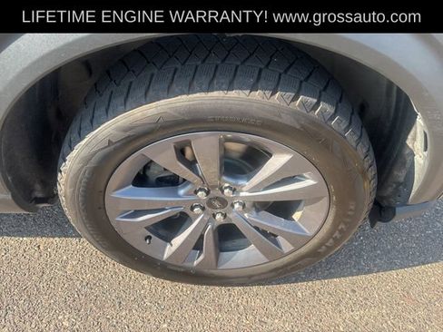 Used 2022 Ford Explorer XLT w/ XLT Sport Appearance Package AWD/4WD image 27