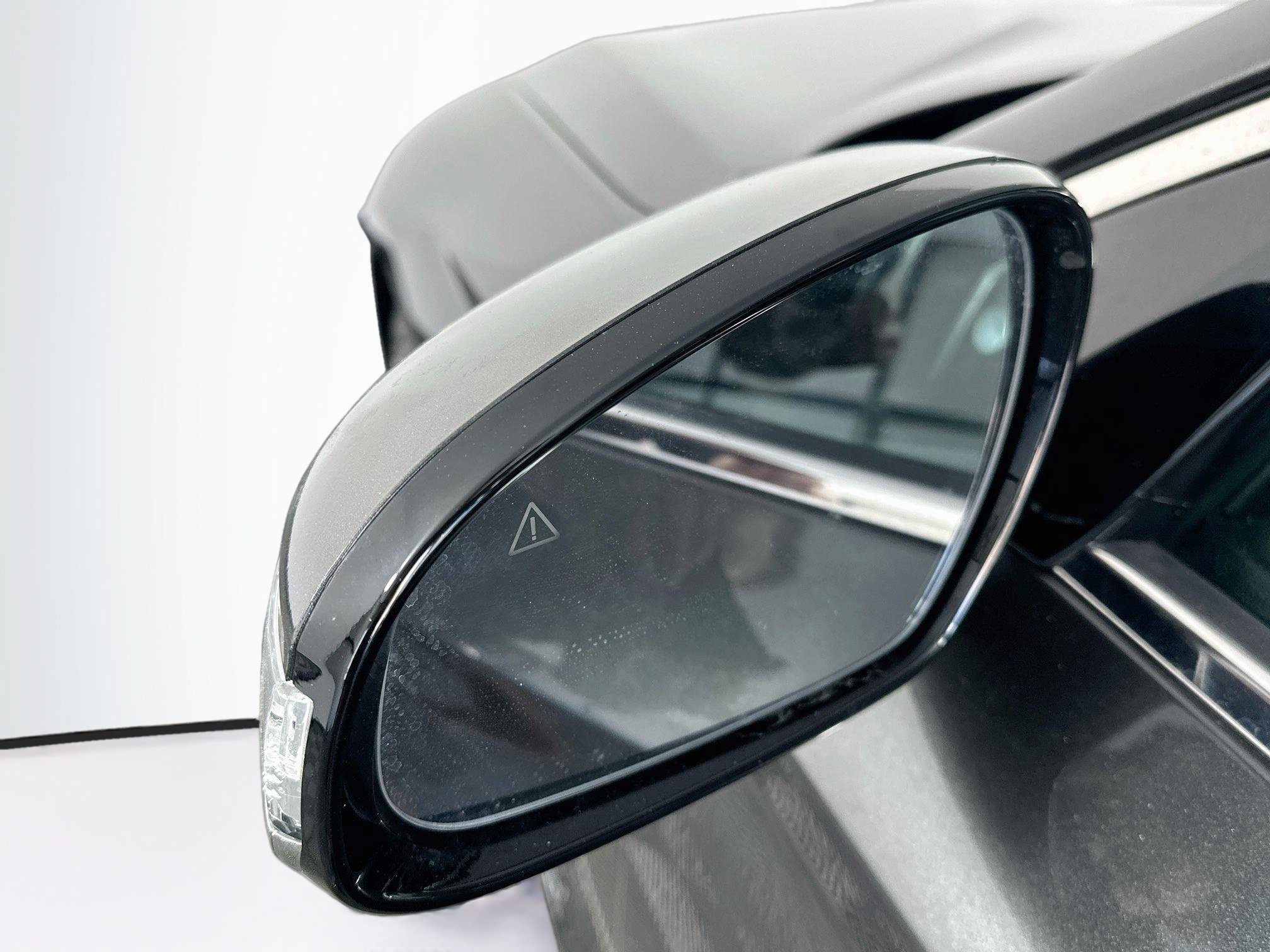 Used 2026 Genesis G70 2.5T RWD image 16