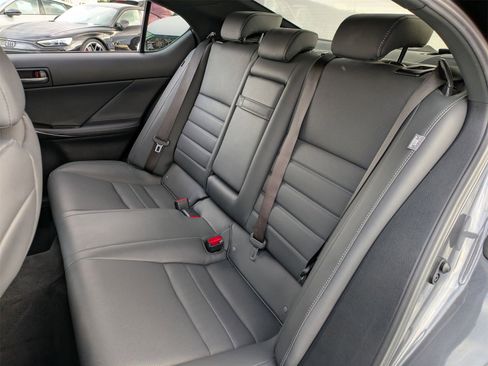 Used 2023 Lexus IS 350 F Sport image 31