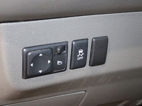 Used 2017 Nissan NV 2500 SV w/ Technology Package image 18