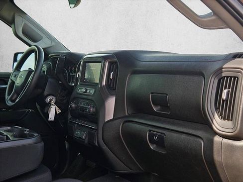 Used 2021 Chevrolet Silverado 1500 Custom Trail Boss AWD/4WD image 18
