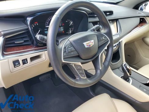 Used 2019 Cadillac XT5 Luxury FWD image 19