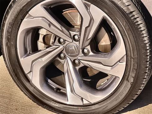 Used 2018 Honda Accord EX image 9