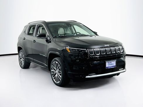 Used 2022 Jeep Compass Limited w/ Elite Group AWD/4WD image 3