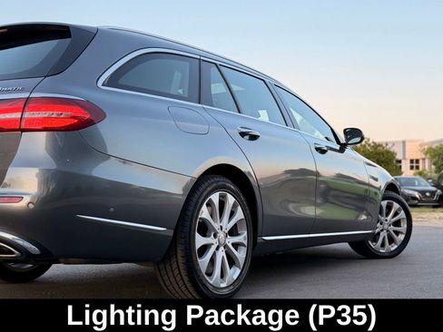 Used 2017 Mercedes-Benz E 400 4MATIC Wagon image 15