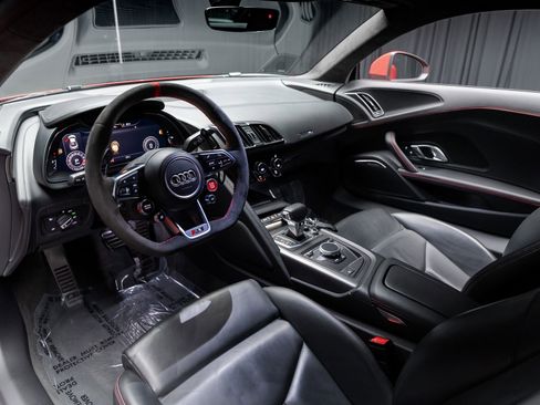 Used 2023 Audi R8 V10 performance image 6