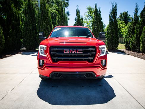 Used 2021 GMC Sierra 1500 Elevation w/ X31 Off-Road Package AWD/4WD image 3