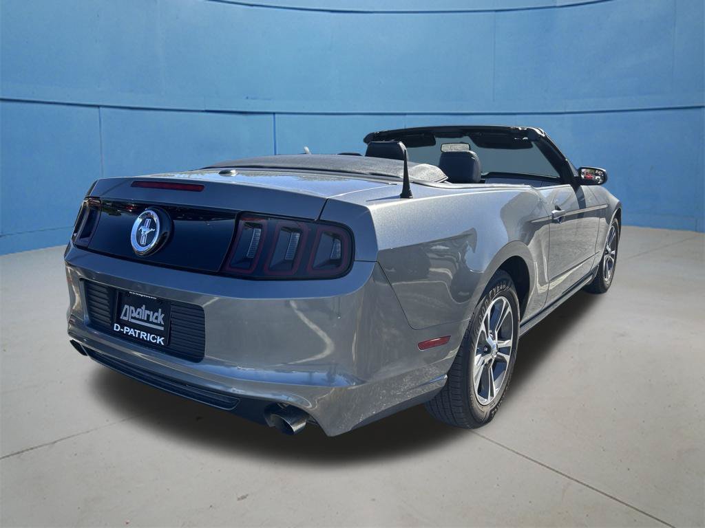 Used 2013 Ford Mustang Premium RWD image 11