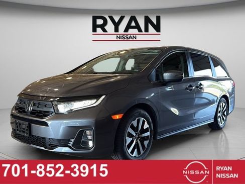 Used 2025 Honda Odyssey EX-L image 9